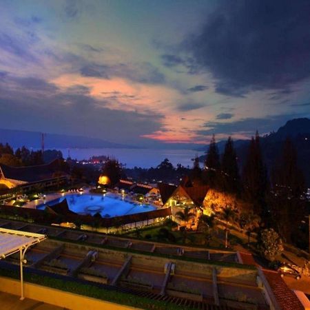 Hotel Niagara Parapat Esterno foto