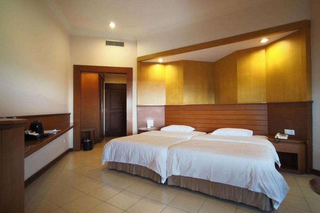Hotel Niagara Parapat Esterno foto
